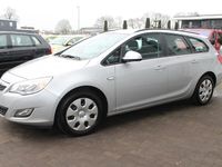 Gebraucht Opel Astra Selection 95 PS (69 kW) 2011 Silber Kombi