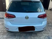 Gebraucht VW Golf VII 110 PS (80 kW) 2018 Weiß Limousine