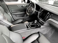 Gebraucht Volvo S60 Plus 455 PS (334 kW) 2024 Onyx black / metallic Limousine
