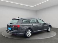 Gebraucht VW Passat Conceptline 150 PS (110 kW) 2022 Mangangrau metallic Kombi