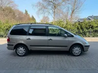 Gebraucht Ford Galaxy 115 PS (84 kW) 2004 Gold Van / Kleinbus