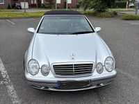 Gebraucht Mercedes CLK320 Elegance 218 PS (160 kW) 1999 Silber Cabrio