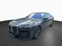 Gebraucht BMW 740 M Sport 299 PS (219 kW) 2025 Grau Limousine
