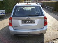 Gebraucht Kia Carens 144 PS (105 kW) 2007 Silber Van / Kleinbus