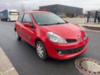 gebraucht Renault Clio by RIP CURL 1.5 dCi FAP Eco2 63kW 1.HAND