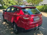 Gebraucht Hyundai ix35 Trend 166 PS (122 kW) 2015 Rot SUV