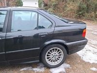Gebraucht BMW 316 101 PS (74 kW) 1997 Schwarz Limousine