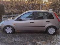 Gebraucht Ford Fiesta 69 PS (50 kW) 2004 Grau Kleinwagen