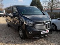 Gebraucht Opel Vivaro 145 PS (106 kW) 2017 Mitternachtschwarz/midnight bl Van / Kleinbus