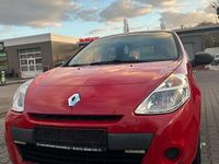Gebraucht Renault Clio IV 75 PS (55 kW) 2012 Rot Limousine