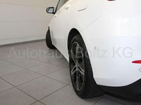 Gebraucht Mercedes B200 Progressive 163 PS (119 kW) 2024 Weiß Van / Kleinbus