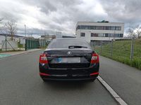 Gebraucht Skoda Octavia Ambition 140 PS (102 kW) 2014 Schwarz Kombi
