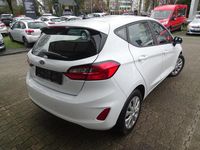 Gebraucht Ford Fiesta Cool & Connect 101 PS (74 kW) 2022 Weiß Kleinwagen