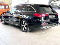 Gebraucht Mercedes C300 258 PS (189 kW) 2023 Schwarz Kombi