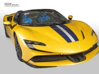 Gebraucht Ferrari SF90 2022 Gelb Cabrio
