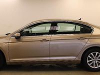 Gebraucht VW Passat 125 PS (91 kW) 2016 Gold Limousine