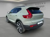 Gebraucht Volvo XC40 Plus 163 PS (119 kW) 2025 Sage green SUV