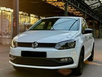 Gebraucht VW Polo 60 PS (44 kW) 2015 Weiß Kleinwagen