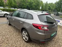 Gebraucht Renault Mégane Dynamique 106 PS (77 kW) 2010 Grau Limousine