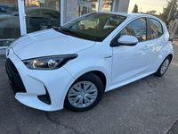 Gebraucht Toyota Yaris Hybrid 92 PS (67 kW) 2020 Weiß Limousine