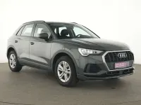 Gebraucht Audi Q3 Business 150 PS (110 kW) 2023 Nanograu SUV