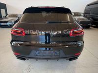 Gebraucht Porsche Macan 252 PS (185 kW) 2018 Tiefschwarz SUV