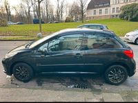 Gebraucht Peugeot 207 55 PS (40 kW) 2009 Schwarz Limousine