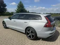 Gebraucht Volvo V60 145 PS (106 kW) 2025 Kombi