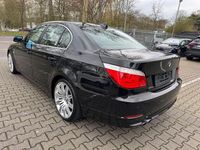 Gebraucht BMW 523 Advantage 190 PS (139 kW) 2008 Schwarz Limousine