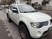 Gebraucht Mitsubishi L200 136 PS (100 kW) 2010 Weiß Pickup