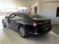 Gebraucht BMW 730 Sport Line 286 PS (210 kW) 2022 Schwarz Limousine