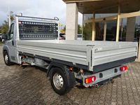 Gebraucht Peugeot Boxer 176 PS (129 kW) 2017 Grau Van