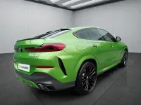 Gebraucht BMW X6 M50 530 PS (389 kW) 2022 Grün SUV