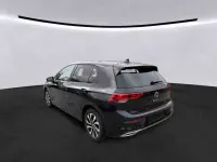 Gebraucht VW Golf VIII Active 150 PS (110 kW) 2023 Deep black perleffekt Limousine