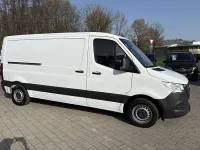 Gebraucht Mercedes Sprinter 114 PS (83 kW) 2023 Arktikweiß Van