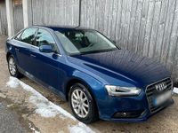 Gebraucht Audi A4 170 PS (125 kW) 2014 Blau Limousine