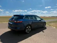 Gebraucht Renault Mégane GrandTour Bose Edition 131 PS (96 kW) 2017 Blau Kombi