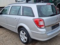 Gebraucht Opel Astra Edition 101 PS (74 kW) 2008 Silber Limousine