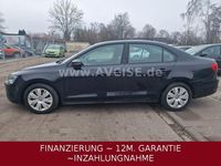 Gebraucht VW Jetta 105 PS (77 kW) 2011 Schwarz Limousine