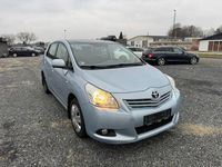 Gebraucht Toyota Verso Life 147 PS (108 kW) 2011 Blau Van / Kleinbus