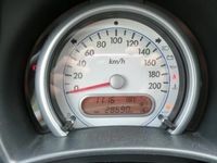 Gebraucht Suzuki Splash 117 PS (86 kW) 2009 Weiß metallic Kleinwagen