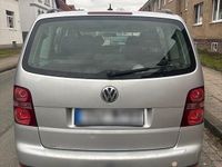 Gebraucht VW Touran 140 PS (102 kW) 2010 Silber Van / Kleinbus