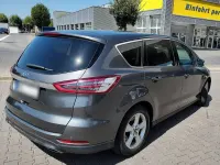 Gebraucht Ford S-MAX Titanium 179 PS (131 kW) 2017 Grau Van / Kleinbus