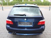Gebraucht BMW 523 Advantage 190 PS (139 kW) 2008 Blau Kombi