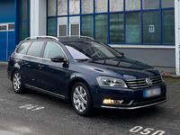 Gebraucht VW Passat Highline 140 PS (102 kW) 2011 Blau Kombi