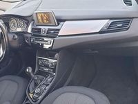 Gebraucht BMW 216 Advantage 116 PS (85 kW) 2015 Mineralgrau metallic Kombi