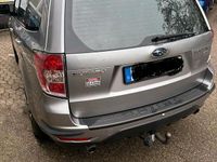 Gebraucht Subaru Forester 146 PS (107 kW) 2011 Grau SUV