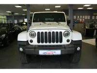 Gebraucht Jeep Wrangler Unlimited Sahara 200 PS (147 kW) 2014 Weiß SUV