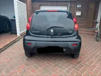 Gebraucht Peugeot 107 68 PS (50 kW) 2013 Schwarz Kleinwagen