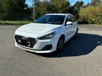 Gebraucht Hyundai i30 Style 140 PS (102 kW) 2019 Weiß Limousine